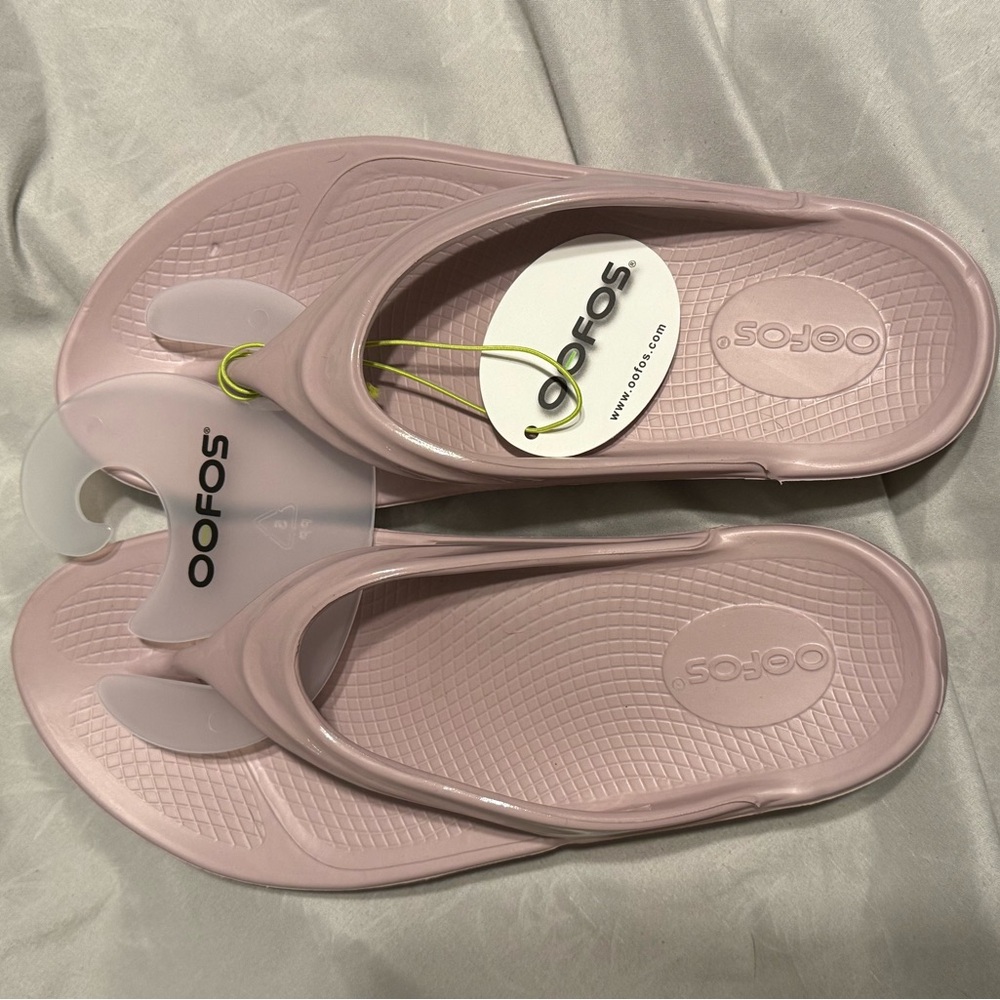 NWT OOFOS   Original Sandal -   Stardust Womens Size 9
